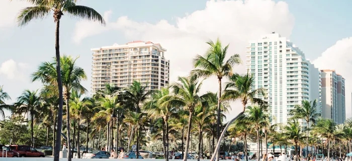 How Miami's Climate Affects Plastic Surgery Recovery